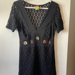 Save the Queen Mini Dress/Tunic Style Top